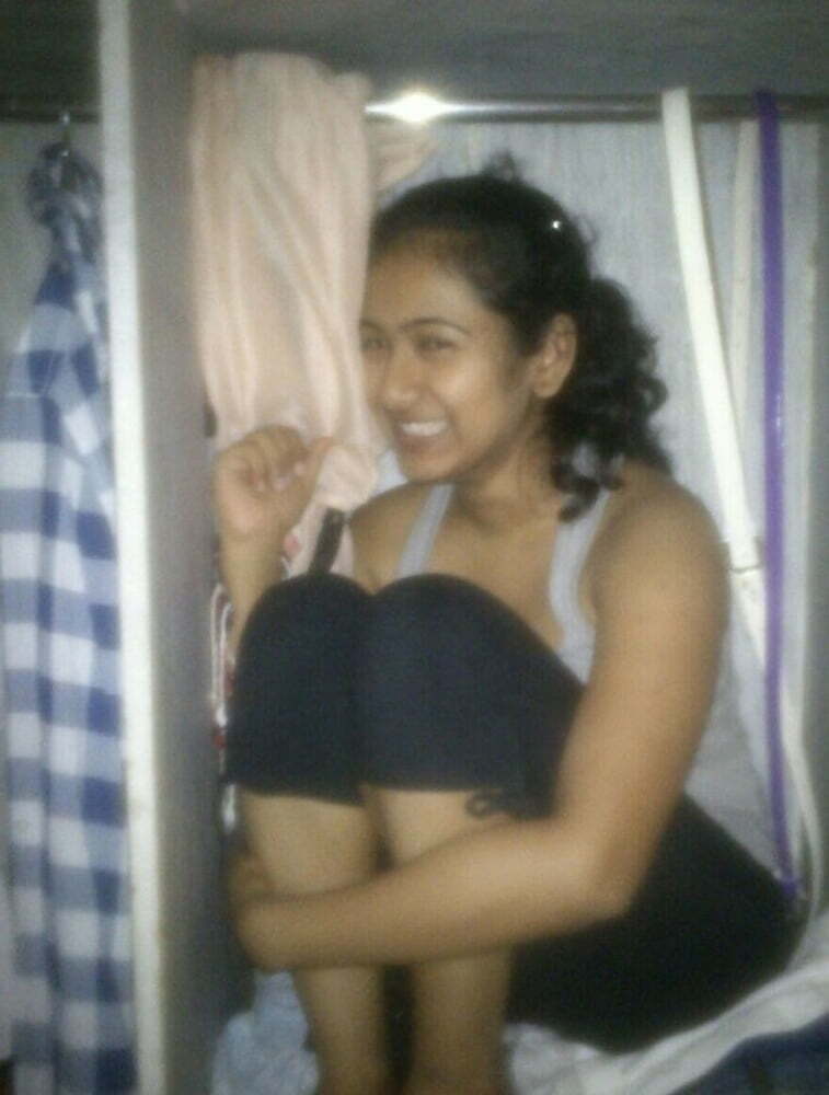 Indian girl With Hairy Pussy nude and having sex with her BF