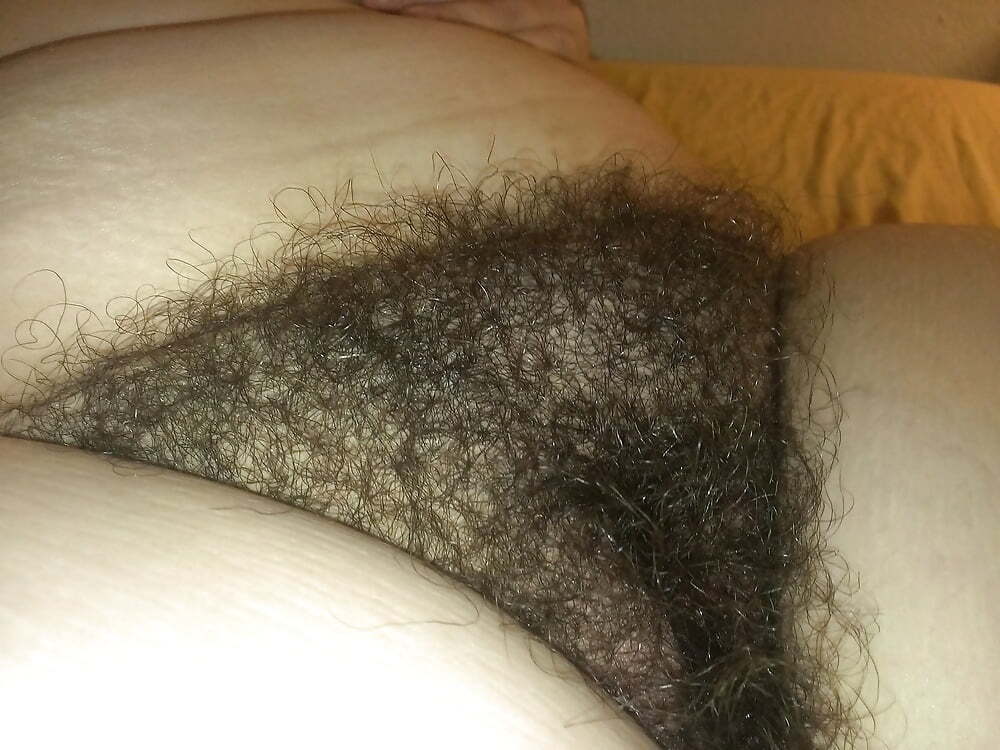 Matures and Grannies Hairy Pussy Special